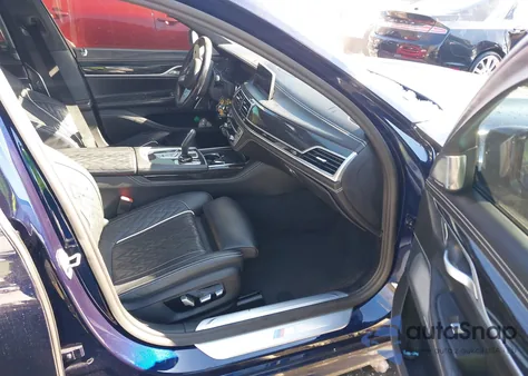 2022 BMW 750 I xDrive z USA, uszkodzony, nr VIN WBA7U2C03NCJ22106